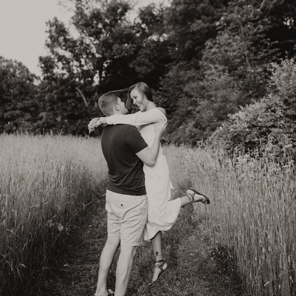beautiful white maxi off the shoulder dress - Picture 2 of 3